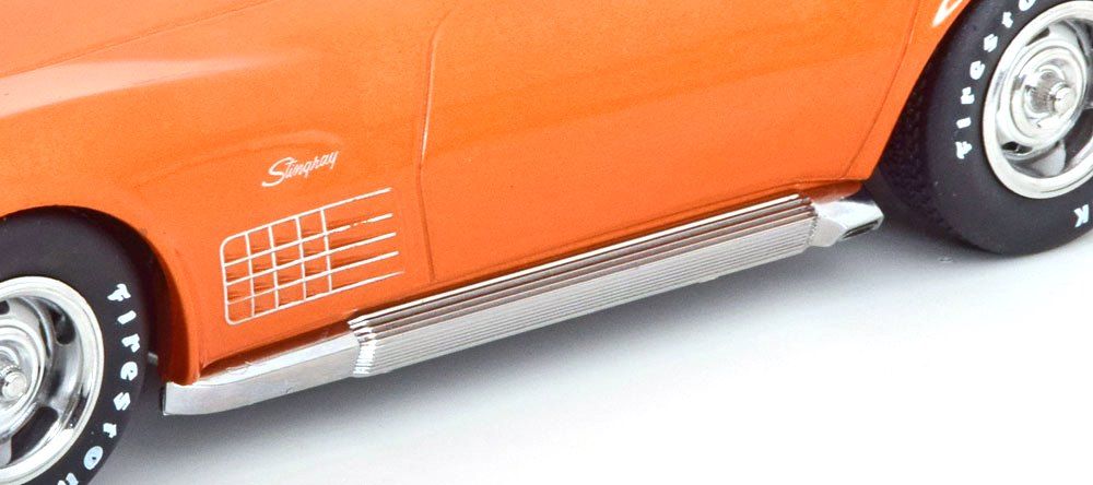 Chevrolet Corvette C3 1972 orange metallic 1:18 KK Scale