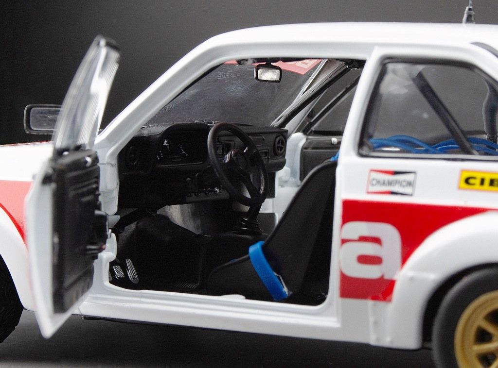 Ford Escort Mk II RS 1800 #2 Mikkola/Hertz Belga Rallye du Condroz 1979 1:18 Sun Star