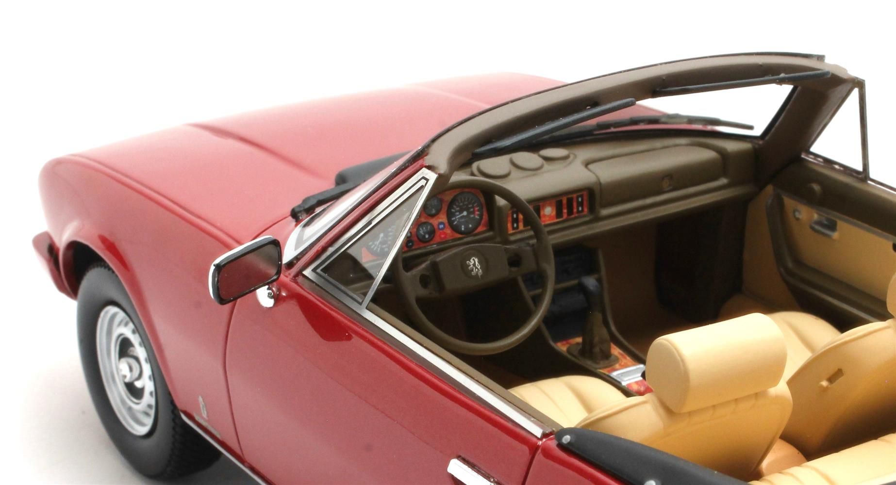 Peugeot 504 Cabriolet Open 1983 red metallic 1:18 Cult Scale Models