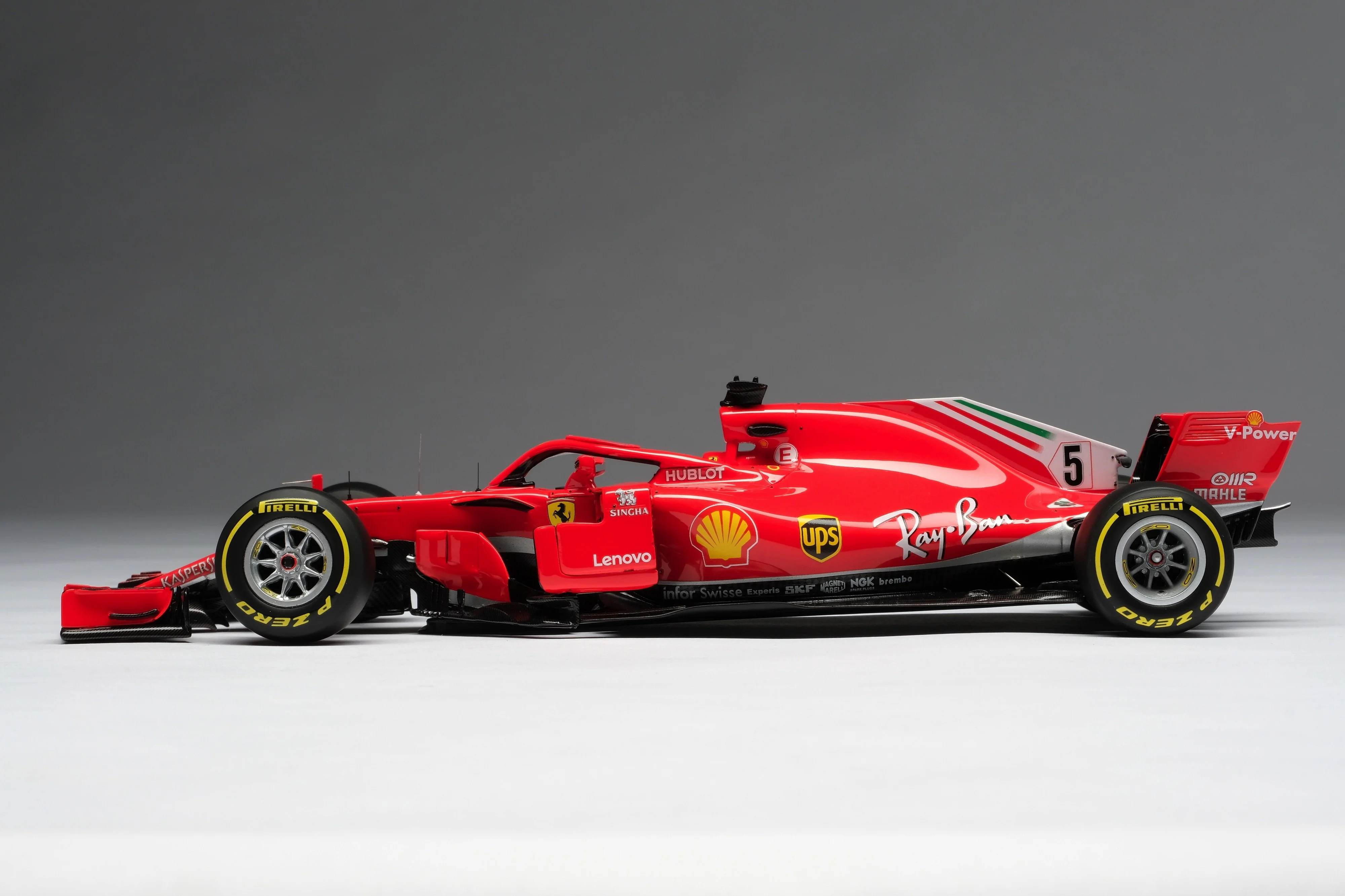 Ferrari SF71H #5 Sebastian Vettel 2018 1:18 Amalgam