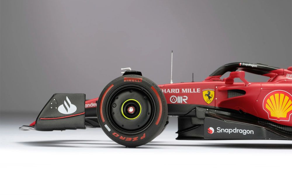 Ferrari F1-75 #16 Charles Leclerc Bahrain GP 2022 1:18 Amalgam
