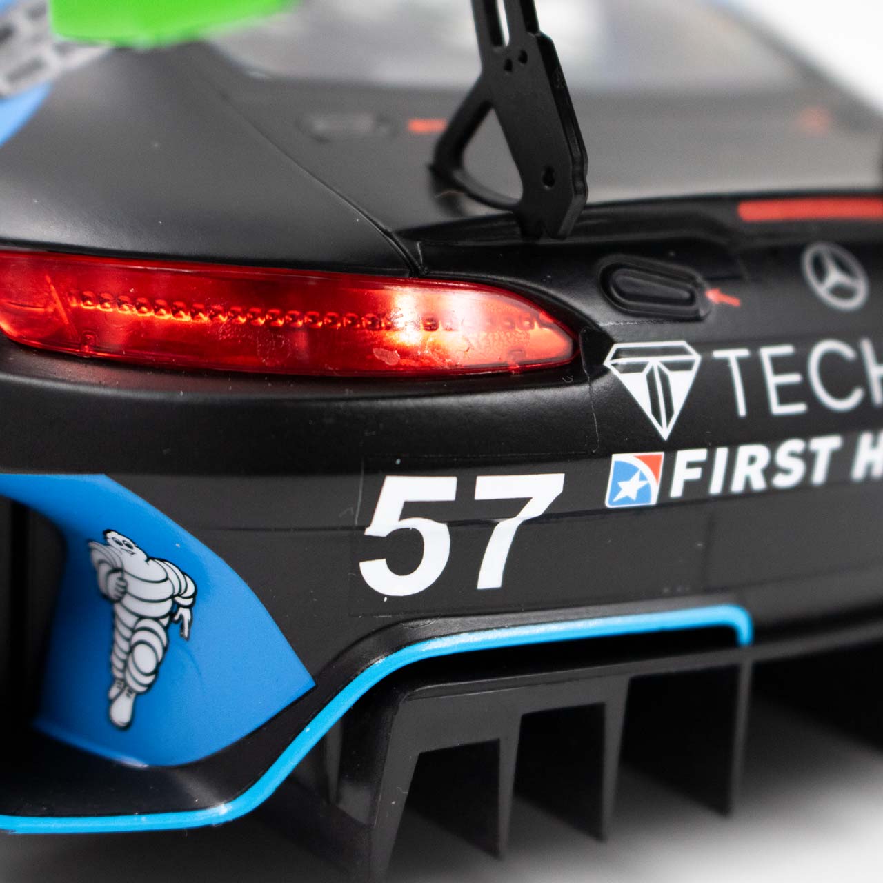 Mercedes-AMG GT3 EVO #57 Winward Racing 24H Daytona 2021 1:18 Ixo Models