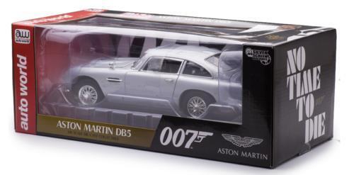 Aston Martin DB5 *James Bond 007* silver 1:18 Auto World