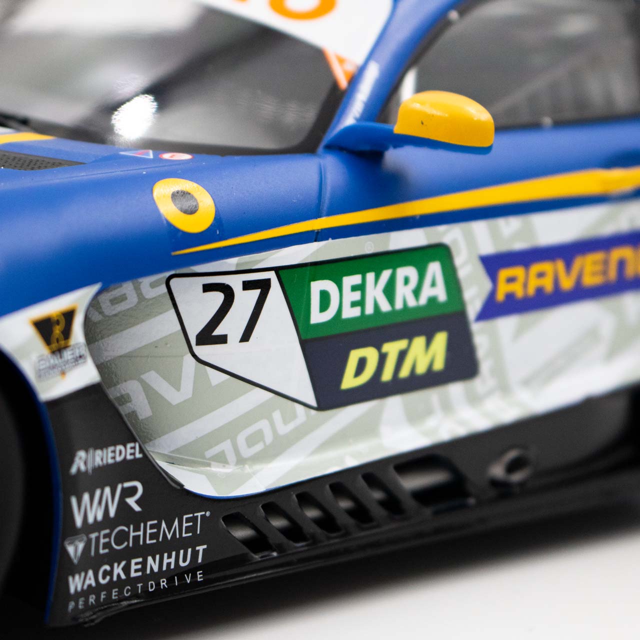 Mercedes-Benz AMG GT3 EVO Team Winward #27 D.Schumacher DTM 2022 1:18 Ixo Models