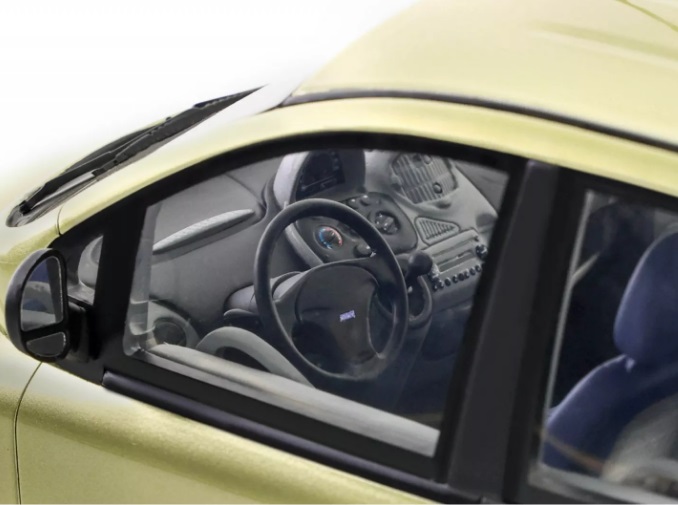 Fiat Multipla 2000 Giallo chic 1:18 OttOmobile