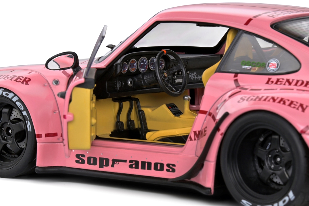 Porsche 911 RWB Bodykit #23 Pink Pig 2020 1:18 Solido