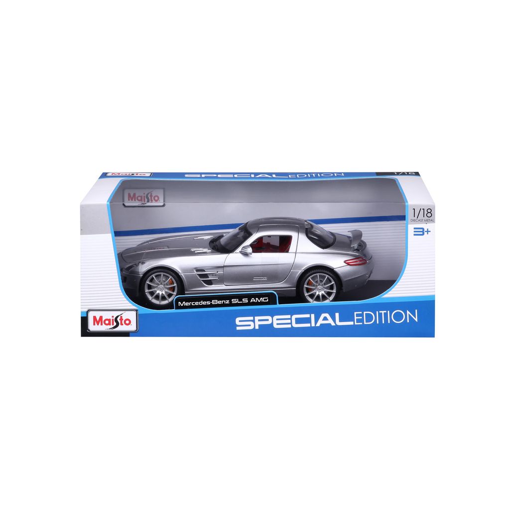 Mercedes-Benz SLS Coupe 6.3 AMG C197 2012 silver 1:18 Maisto