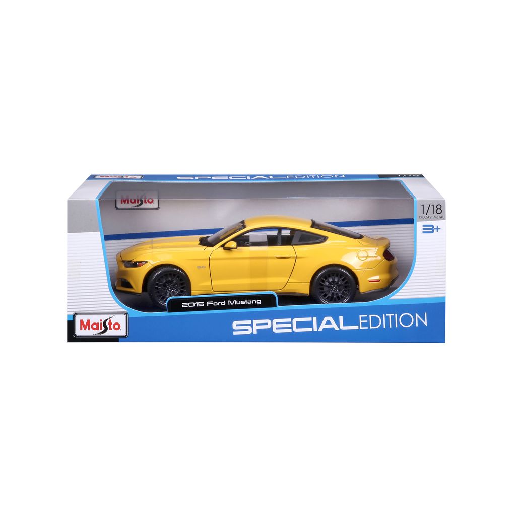 Ford Mustang 2015 yellow 1:18 Maisto