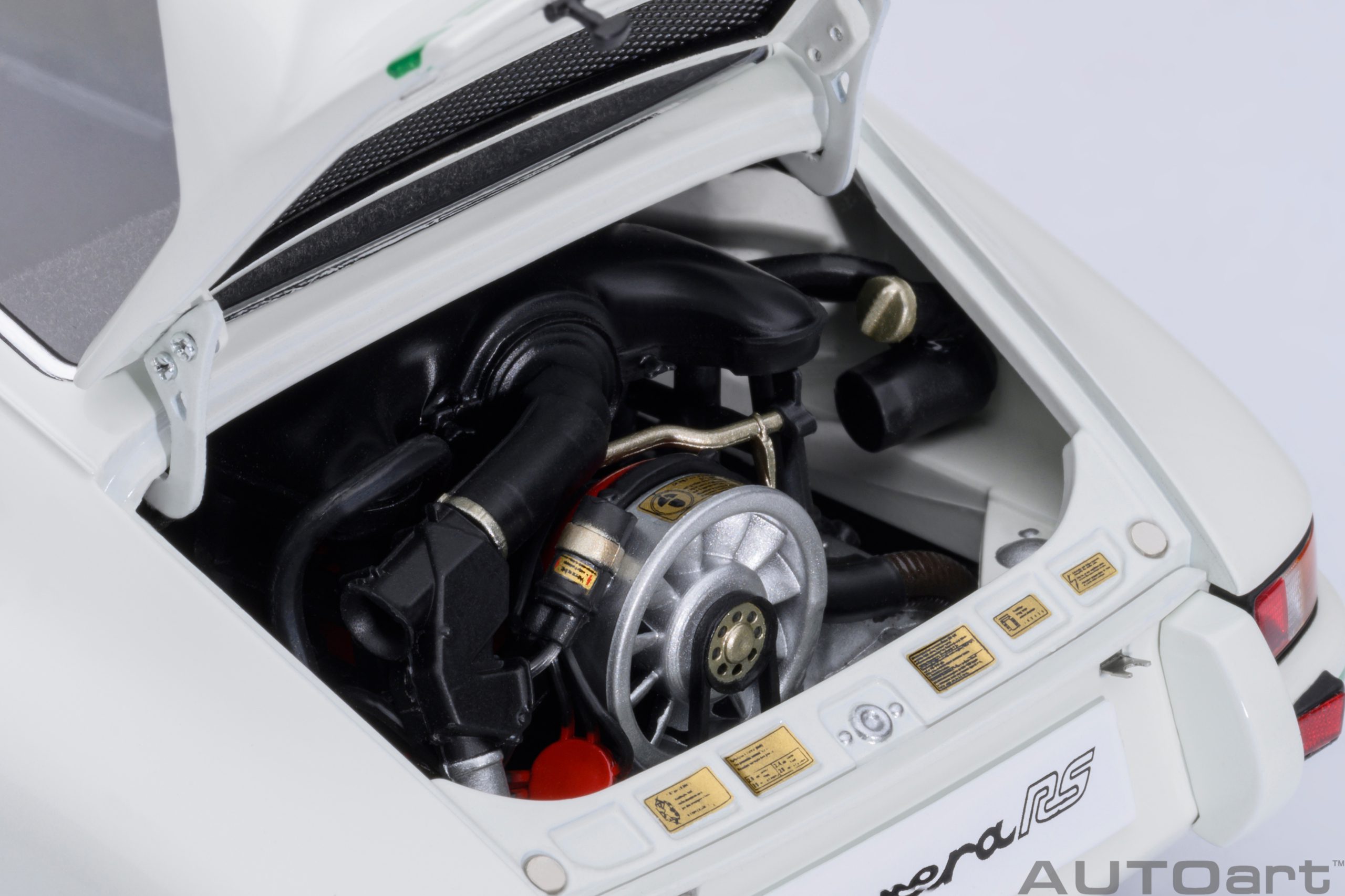 Porsche 911 Carrera 2.7 RS Grand Prix white/green strip 1:18 AUTOart