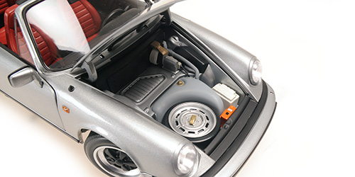 Porsche 911 Carrera 3.2 Cabriolet 1983 grey metallic 1:18 Minichamps 