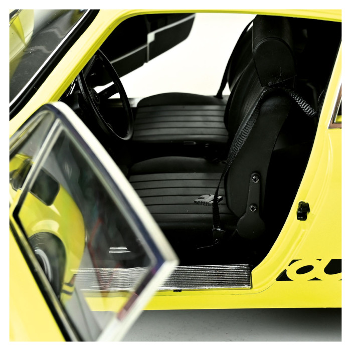 Porsche 911 RS 2.7 yellow/black 1:8 Ixo Models