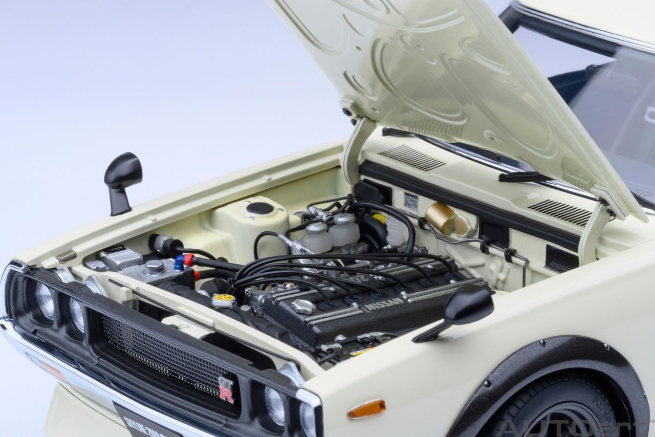 Nissan Skyline 2000 GT-R 1973 Tuned Version white 1:18 AUTOart