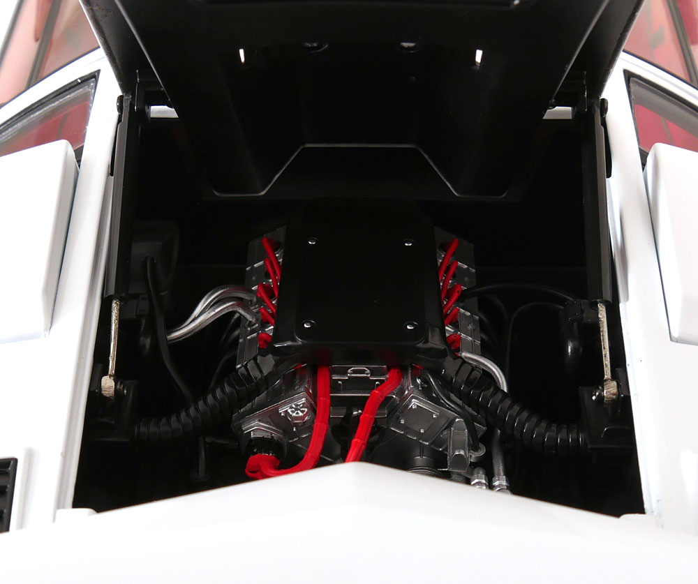Lamborghini Countach LP 5000S QV 1985 white 1:12 KK Scale