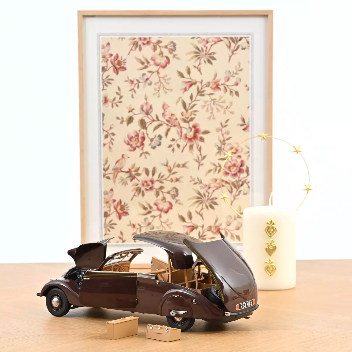 Peugeot 402 Eclipse 1937 chocolate 1:18 Norev