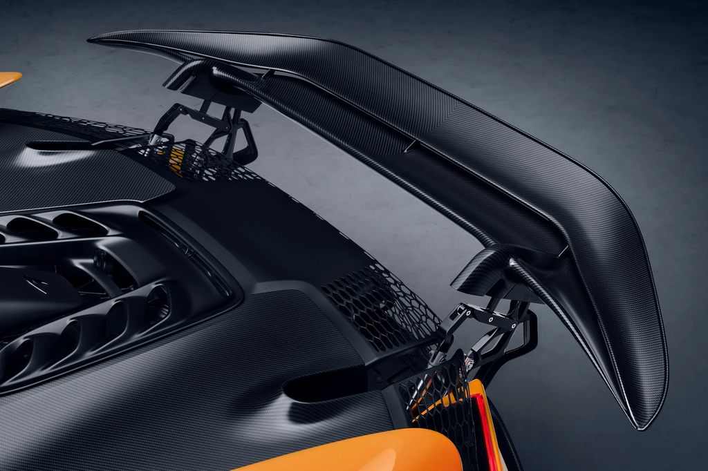 McLaren W1 Orange 1:18 Amalgam