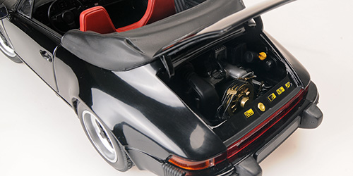 Porsche 911 Carrera 3.2 Cabriolet 1983 black 1:18 Minichamps
