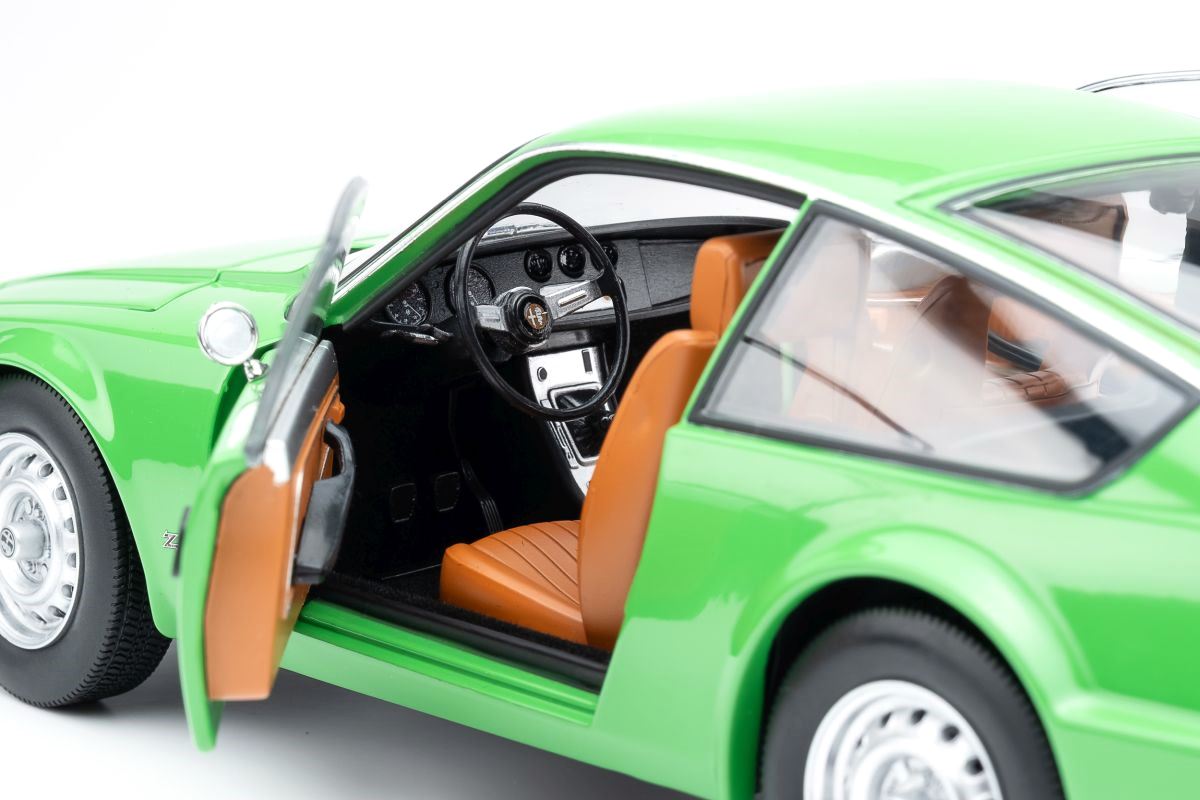 Alfa Romeo Junior Zagato 1969 green 1:18 Norev
