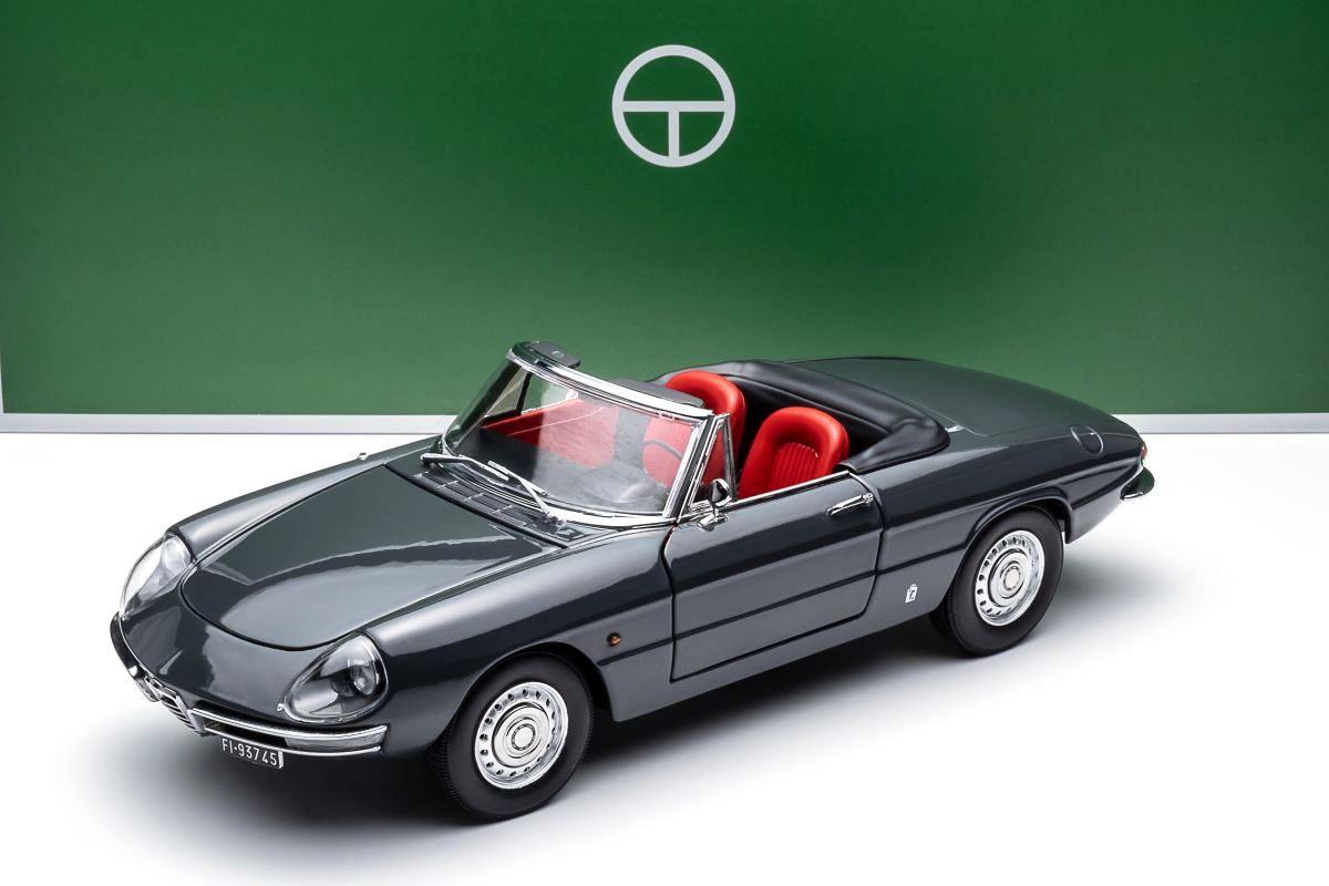 Alfa Romeo 1600 Duetto Spider 1966 grigio graphite AR705 1:18 Touring Modelcars