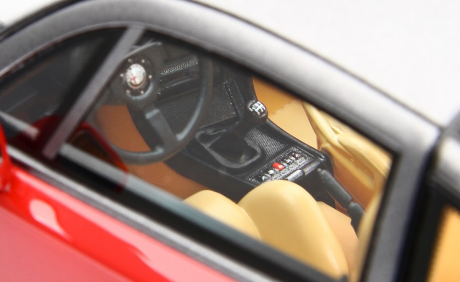 Alfa Romeo SZ (Es 30) 1989 red metallic 1:18 Laudoracing Model