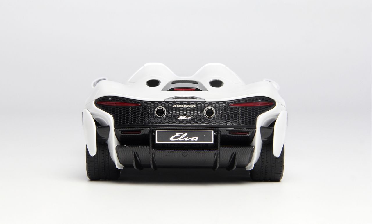 McLaren Elva white 1:18 LCD Model