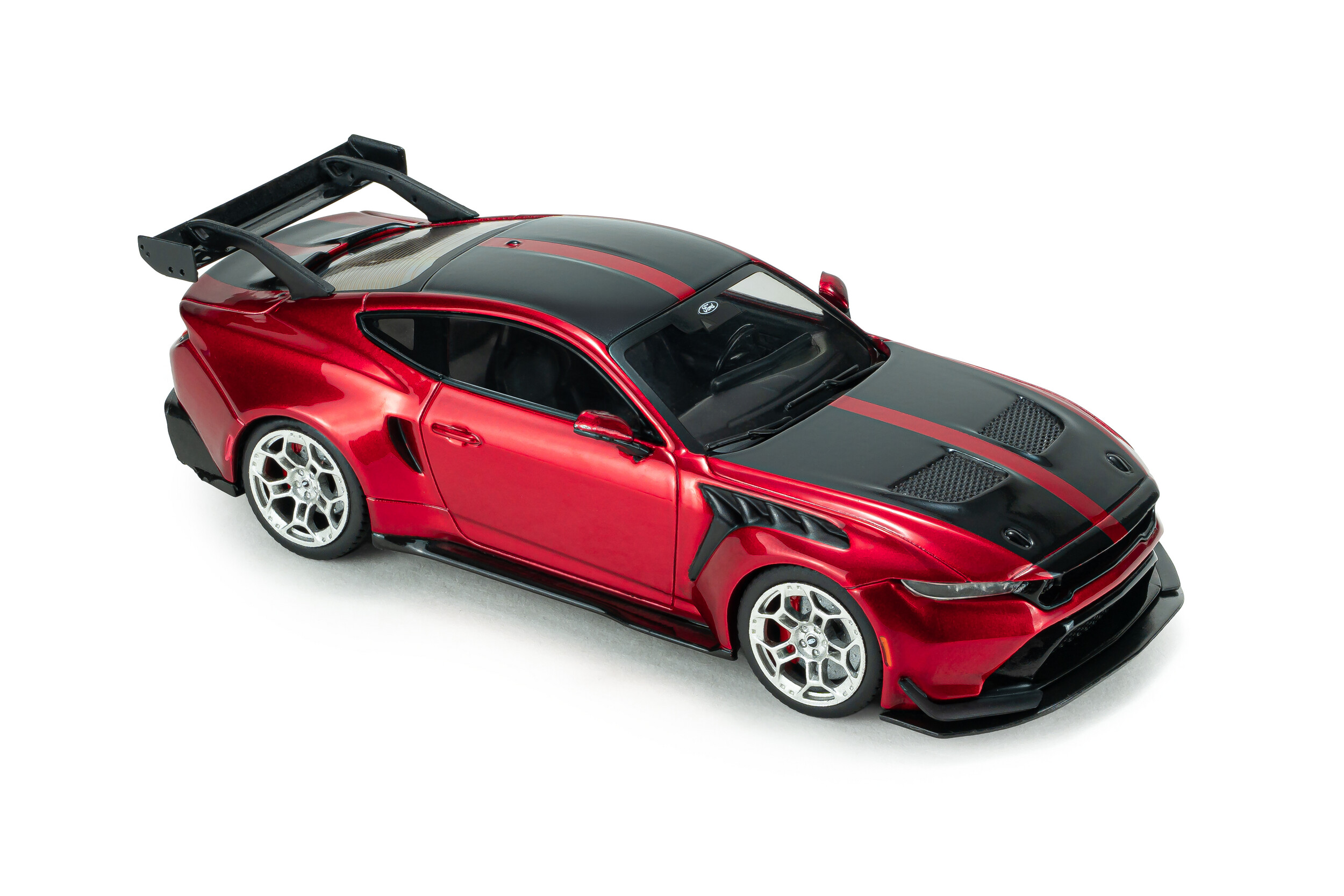 Ford Mustang GTD Molten 2025 magenta metallic tri-coat 1:43 Solido
