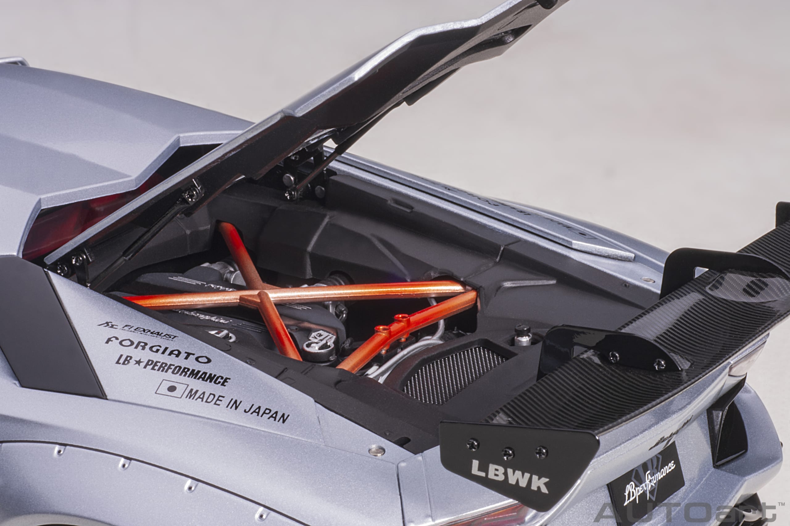 LB-Works Lamborghini Aventador Limited Edition matt silver metallic/carbon bonnet 1:18 AUTOart