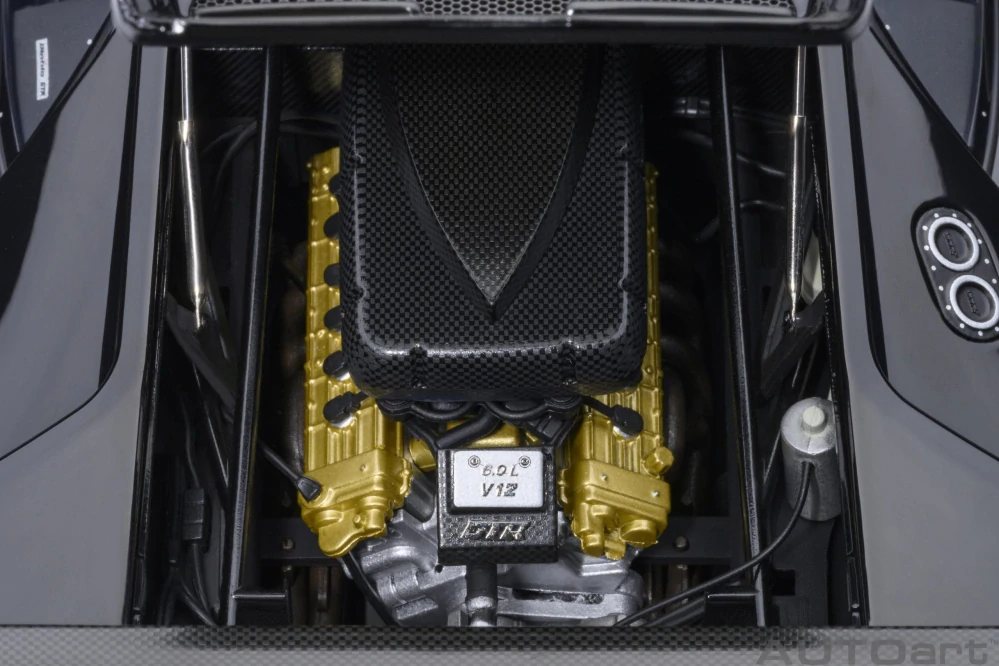 Lamborghini Diablo GT-R 1999 deep black 1:18 AUTOart
