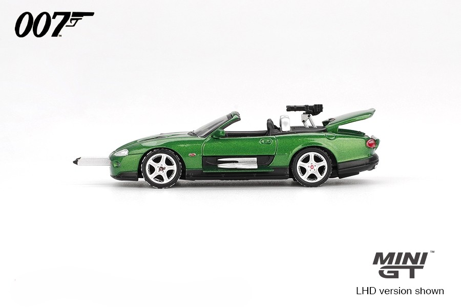 Jaguar XKR 2002 *Die Another Day* English Packaging 1:64 Mini GT