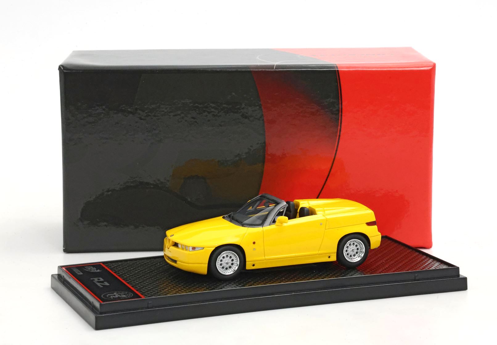 Alfa Romeo RZ Roadster Yellow 1:43 B.B.R.