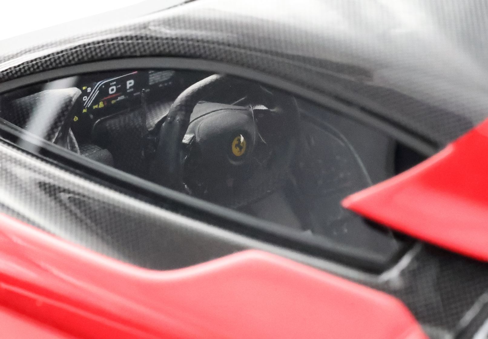 Ferrari F80 Rosso Supercar carbon wheels 1:18 B.B.R.