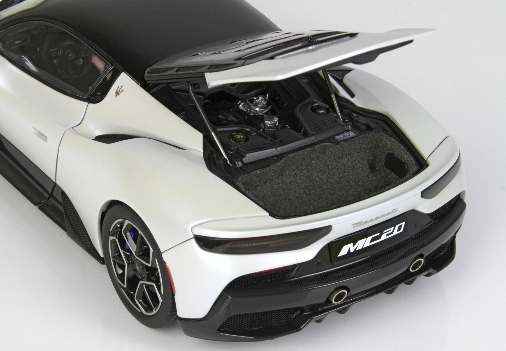 Maserati MC20 White Audace 1:18 B.B.R. 