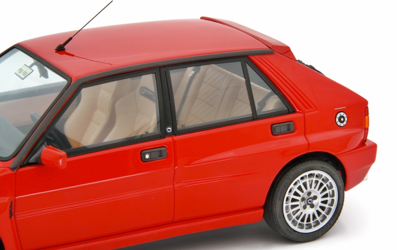 Lancia Delta HF Integrale EVO II 1992-94 red 1:18 Laudoracing Model