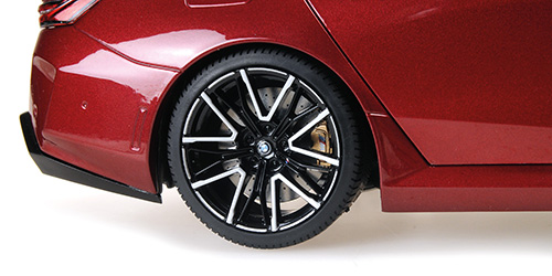 BMW M5 Touring 2024 dark red metallic 1:18 Minichamps