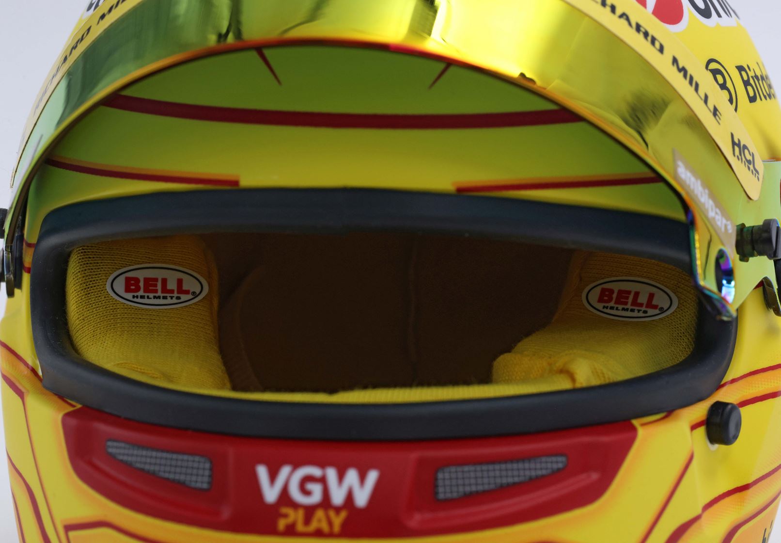 Helmet - Lewis Hamilton Scuderia Ferrari 2025 1:2 Bell