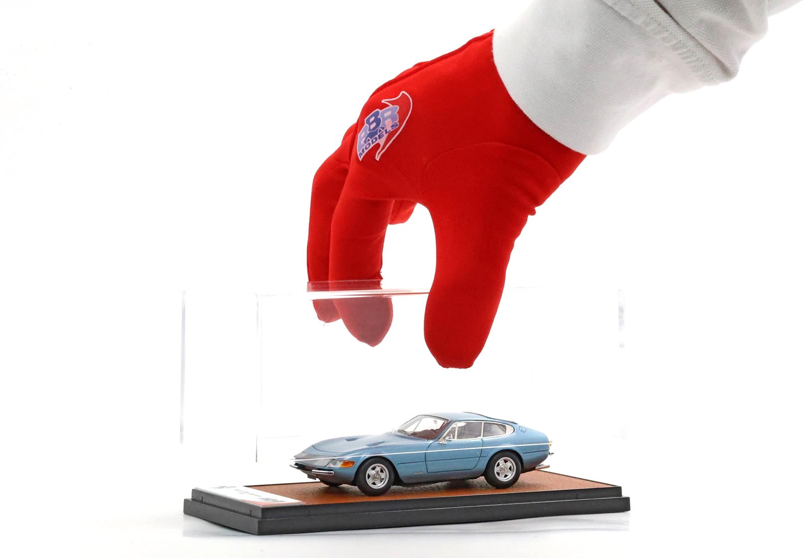 Ferrari Daytona 365 GTB/4 Metallic light blue 1:43 B.B.R.