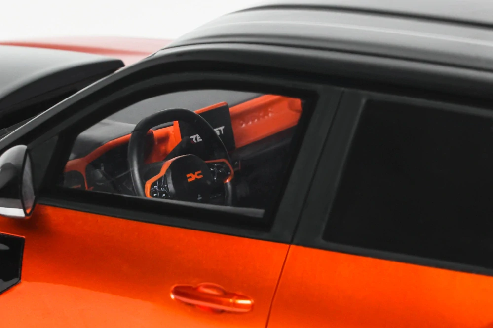 Dacia Duster Redust Sport 4X2 Hybrid 2024 orange 1:18 OttOmobile