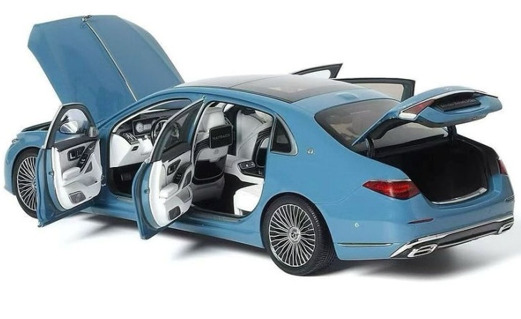 Mercedes-Maybach S-Class 2021 blue 1:18 Almost Real