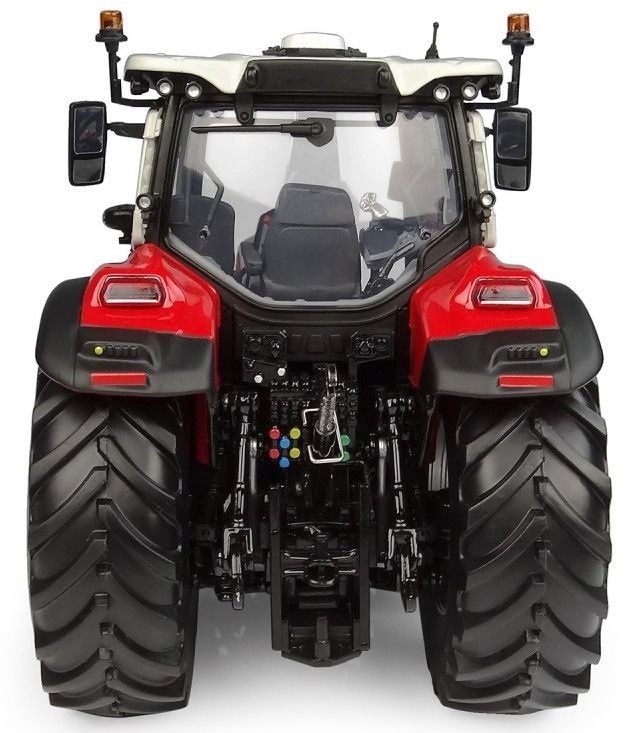 Steyr Impuls 6200 CVT Tractor 2022 white/red 1:32 Universal Hobbies