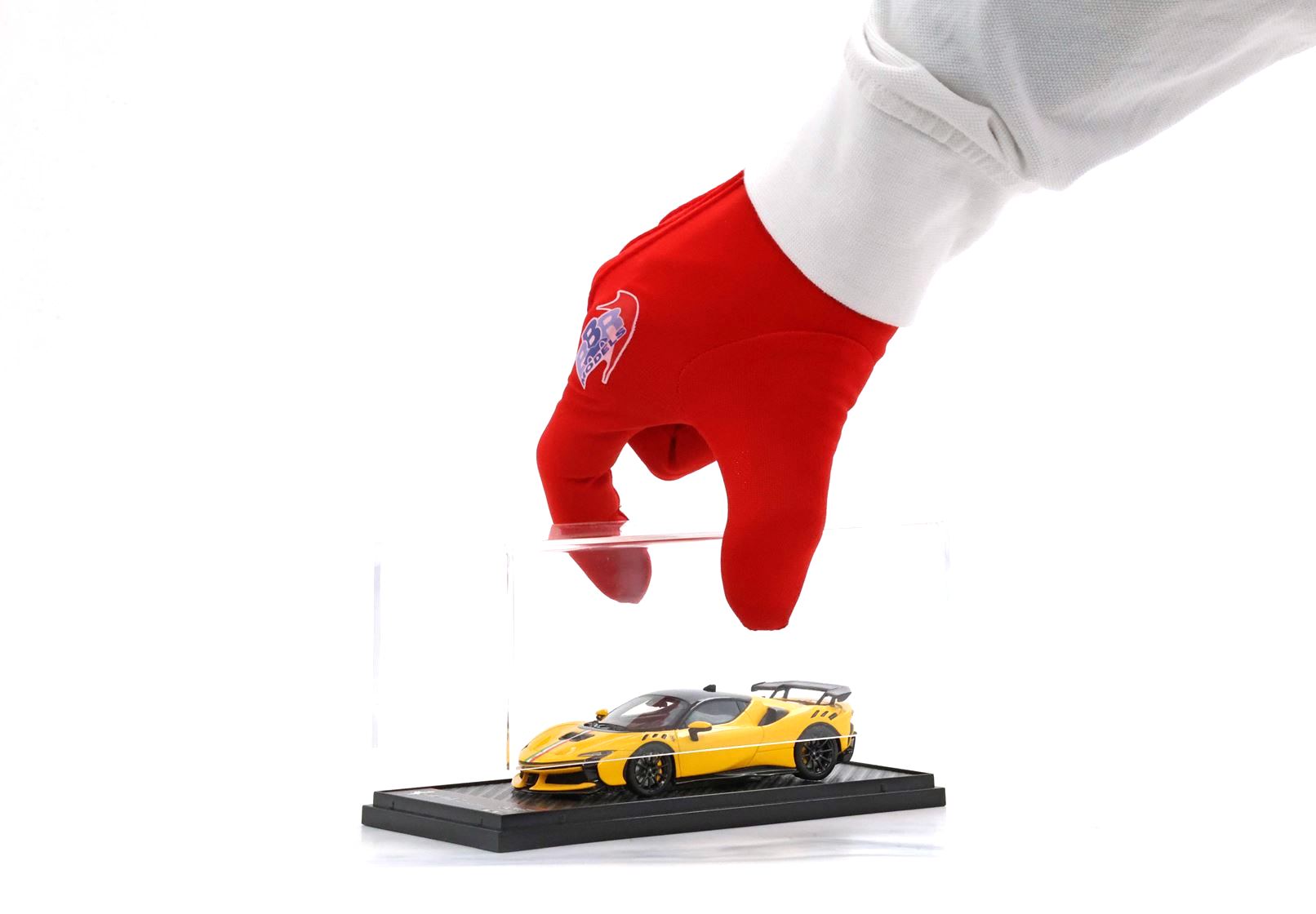Ferrari SF90 XX Stradale Giallo Modena with Italian stripe 1:43 B.B.R.