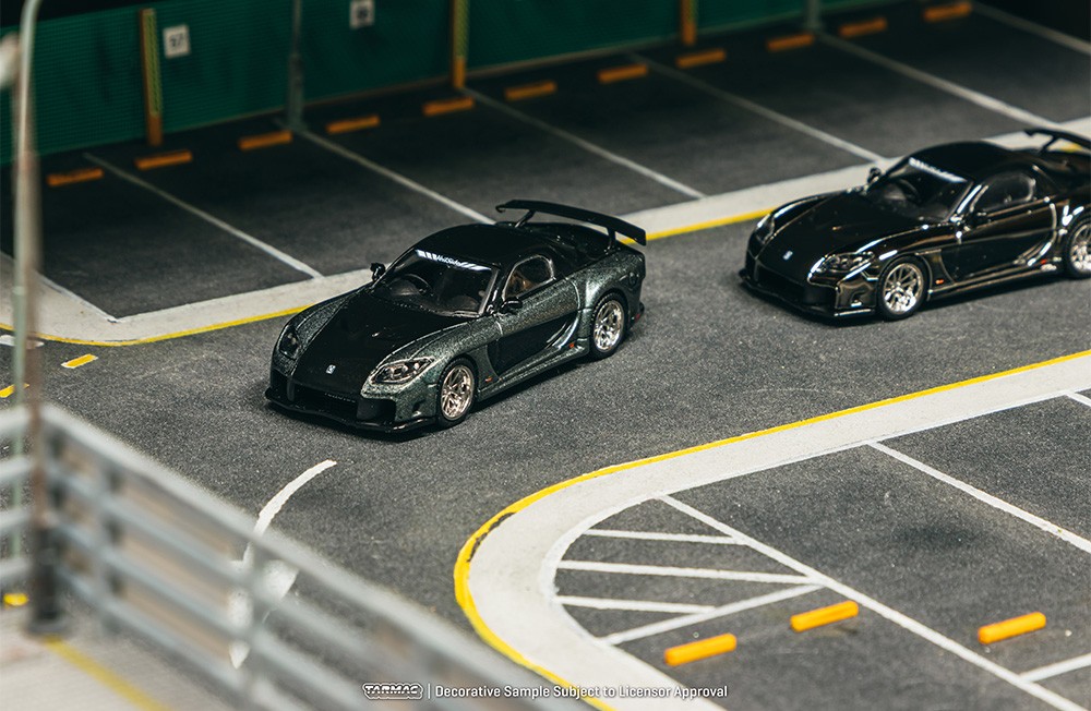 Mazda RX-7 VeilSide Fortune7 grey metallic/black 1:64 Tarmac