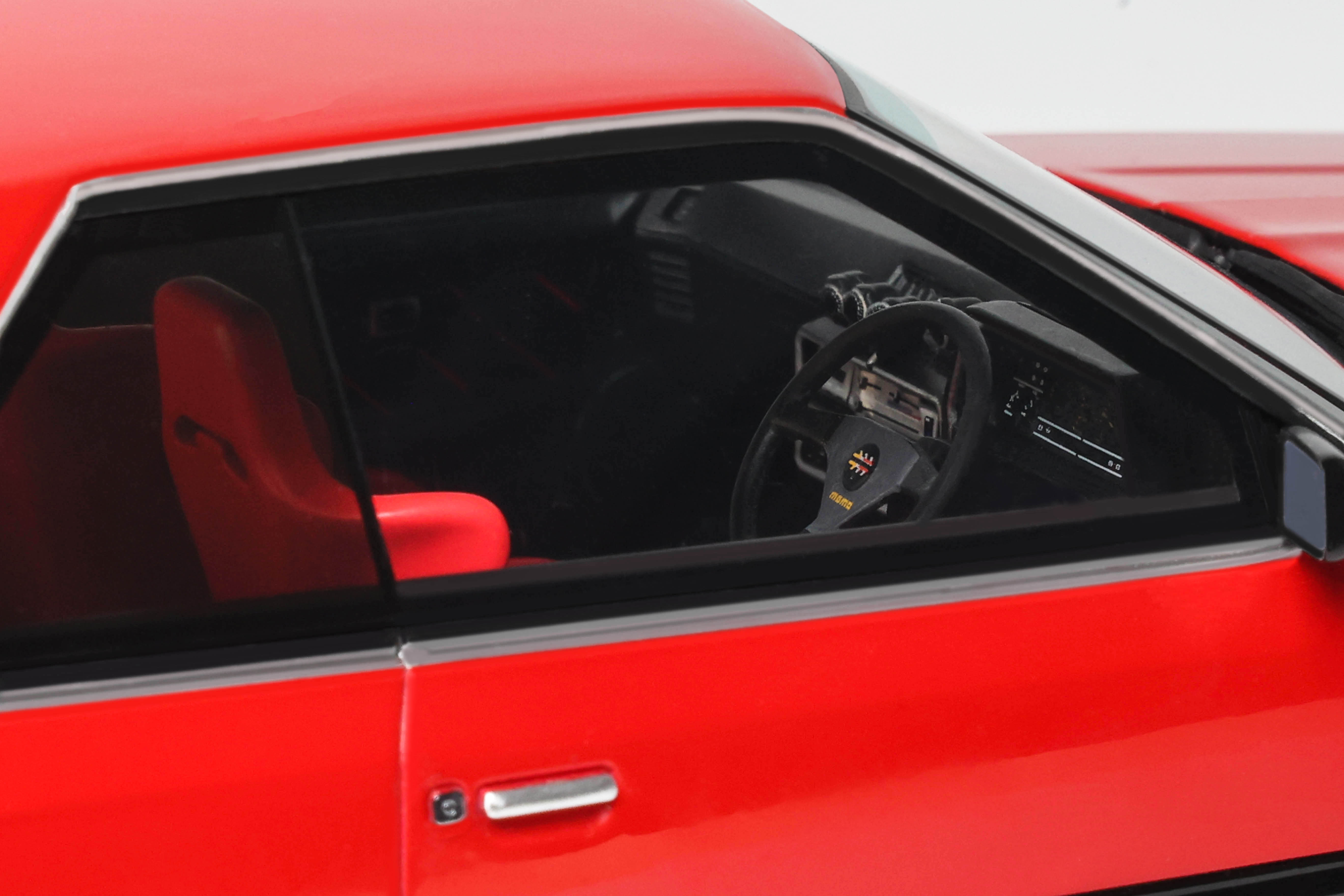 Nissan Skyline 2000 RS-X Turbo (DR 30 Turbo C) Tuning 1984 red 059 1:18 OttOmobile