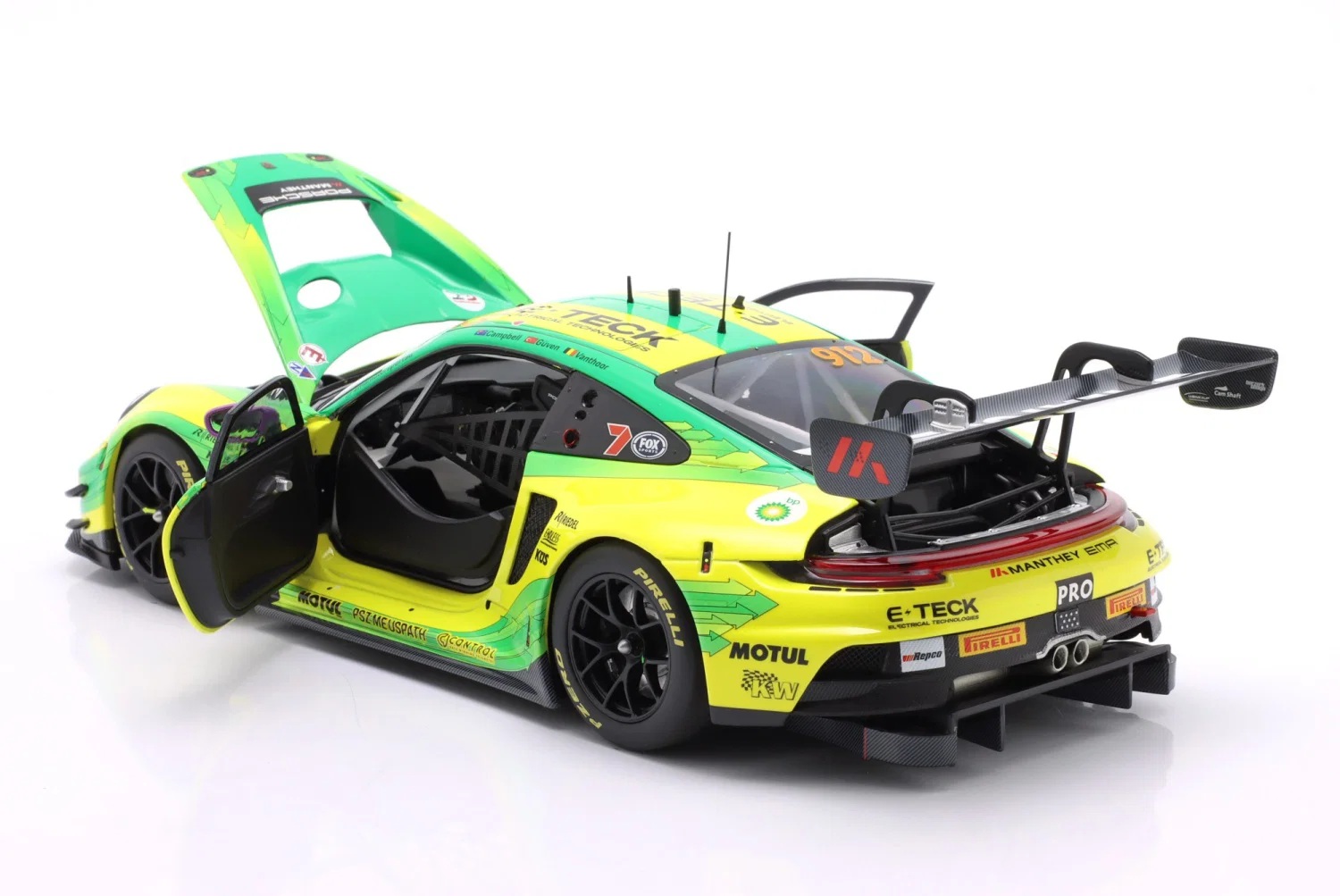 Porsche 911 GT3 R Manthey Grello #912 Güven/Vanthoor/Campbell Sieger 12H Bathurst 2024 1:18 Minichamps