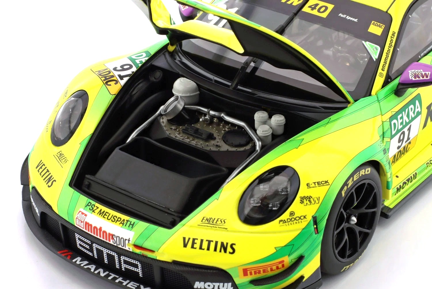 Porsche 911 GT3 R Manthey Grello #91 T.Preining DTM 2024 1:18 Minichamps