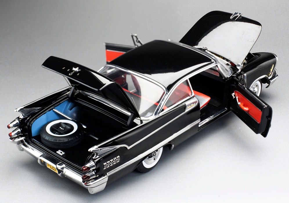 Dodge Custom Royal Lancer Hard Top 1959 jet black 1:18 Sun Star