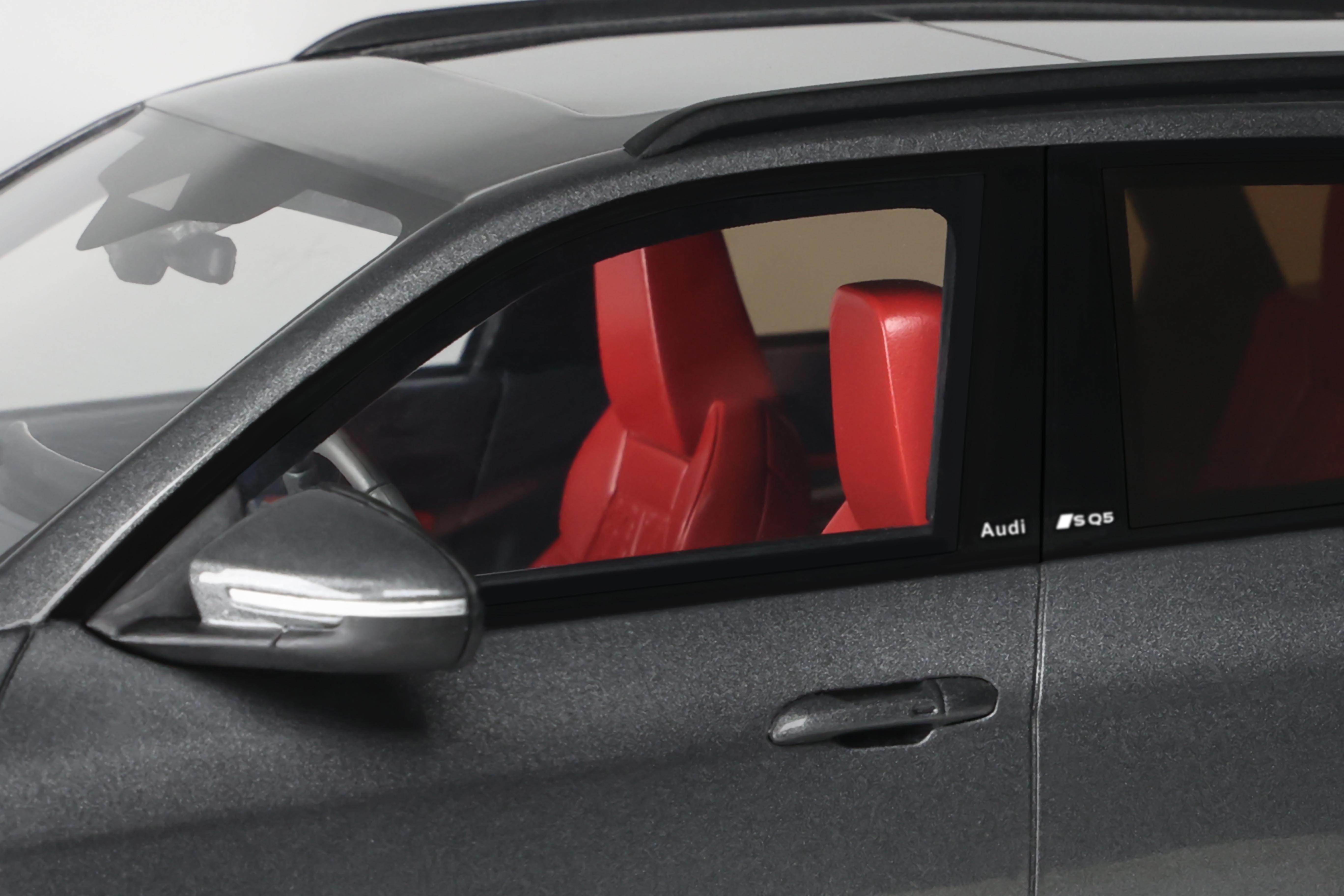 Audi SQ5 TFSI 2025 volcano grey 1:18 OttOmobile