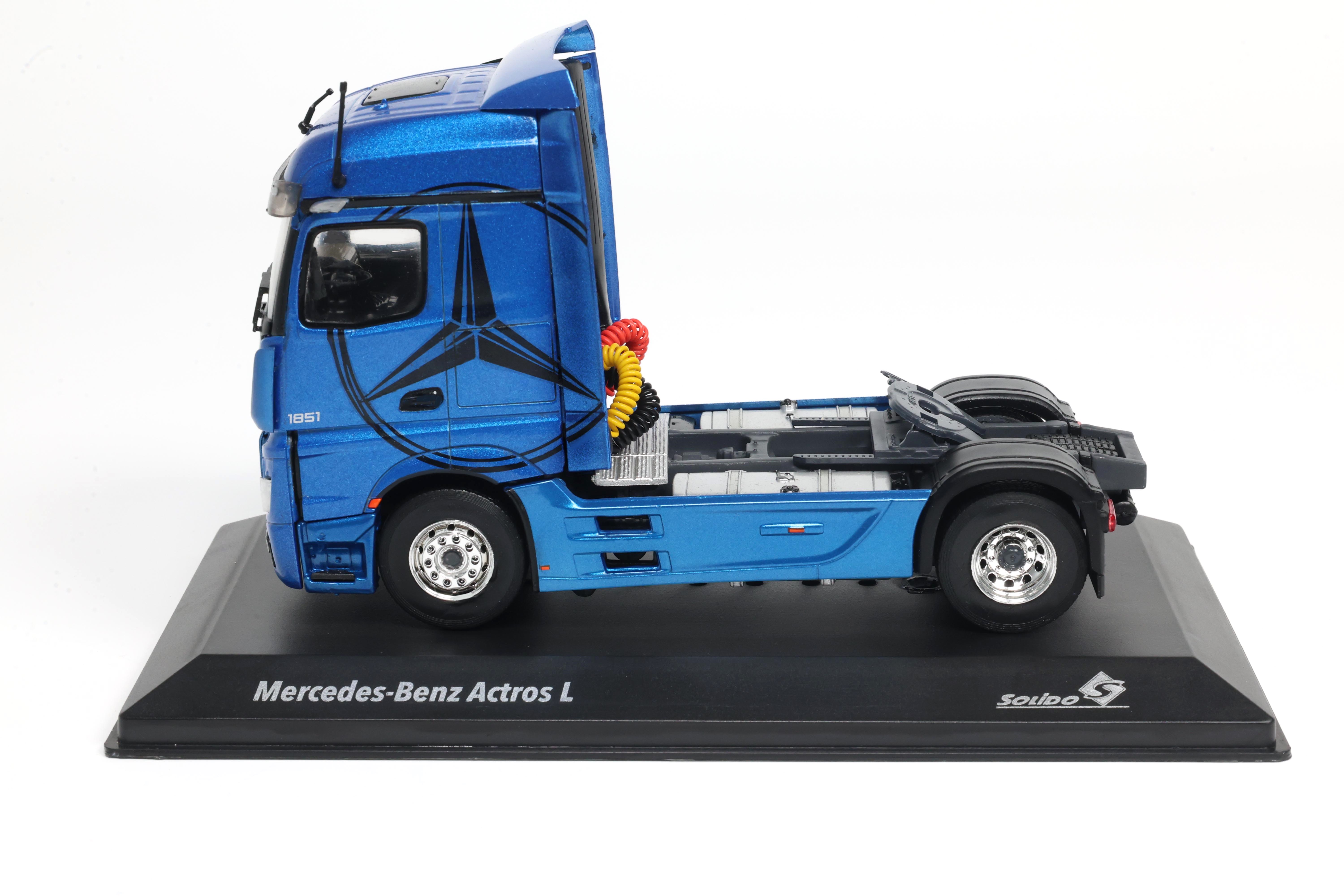 Mercedes-Benz Actros L 2024 blue 1:43 Solido