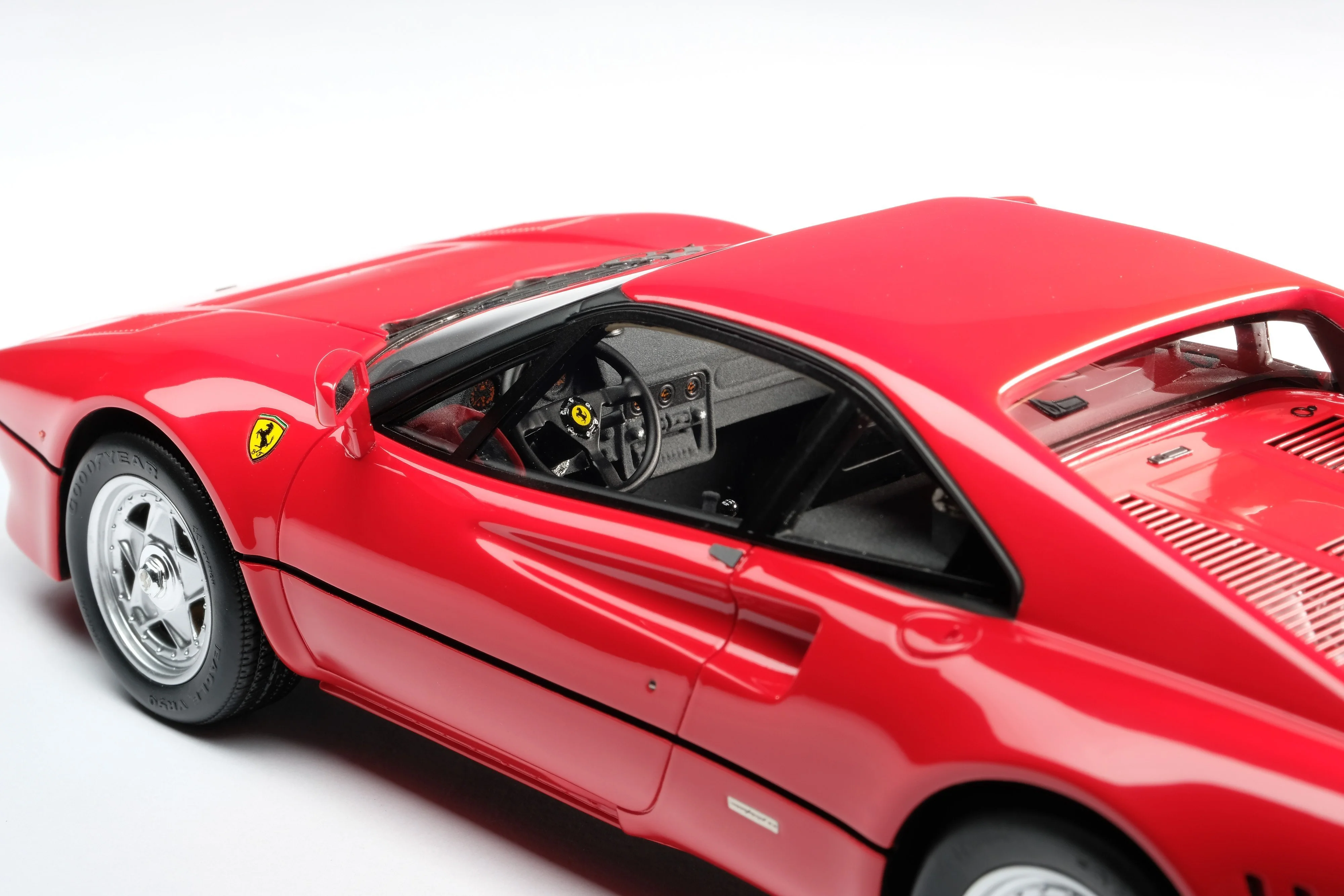 Ferrari 288 GTO 1984 red 1:18 Amalgam