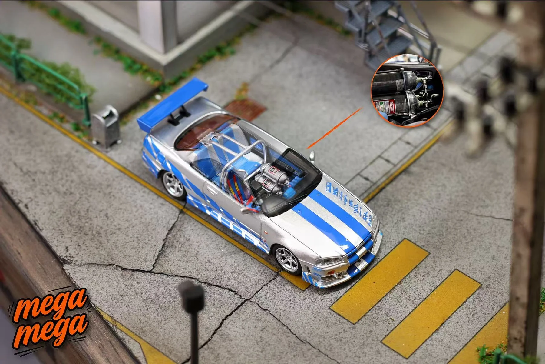 Nissan ER34 Skyline *F&F* silver/blue 1:64 Street Weapon