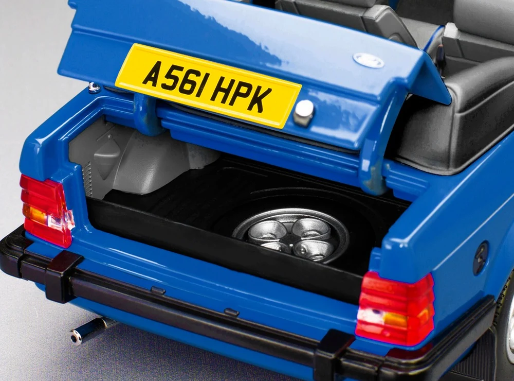 Ford Escort XR3i Cabriolet 1984 azure blue 1:18 Sun Star
