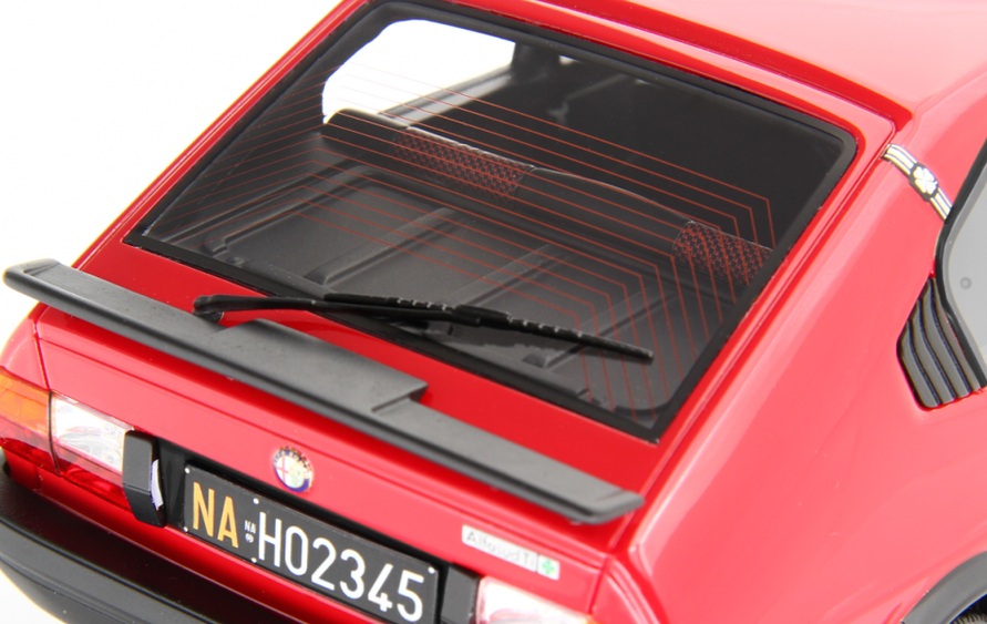 Alfa Romeo Alfasud TI Q.V. 1982 red 1:18 Laudoracing Model
